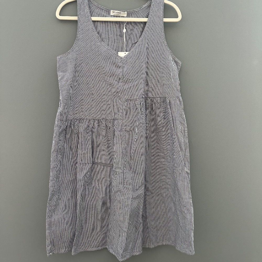 LA Relaxed lightweight striped asymmetrical dress